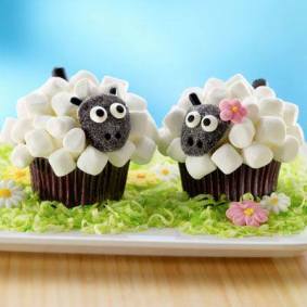 Marshmallow-Sheep-Cupcakes1