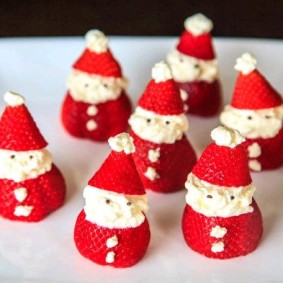diy-strawberry-santa-claus-thumbnail